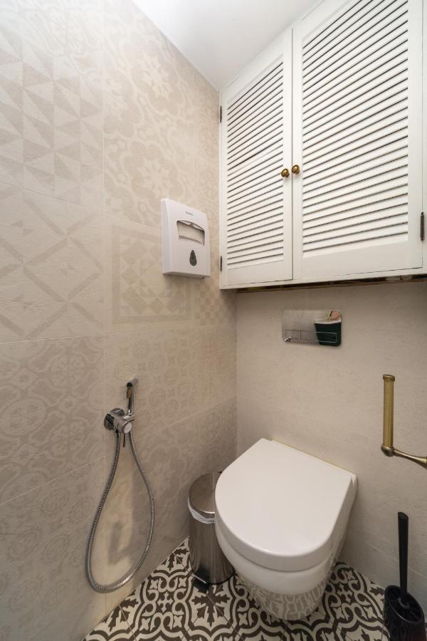 Трирівневий Лофт Із Спальнею-Укриттям Self Check-In 247 Odessa Exteriör bild